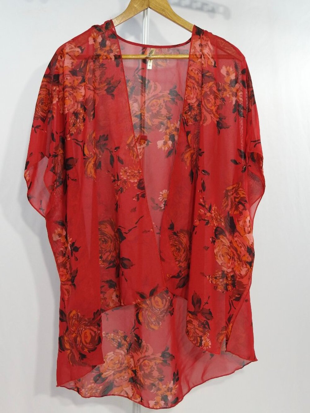 Live 4 Truth 3/$14 Sz Med Sheer Red Floral Kimono Robe Overlay Womens Coverup